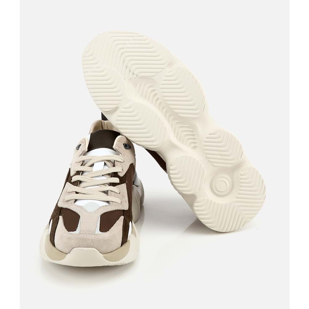 Sneaker