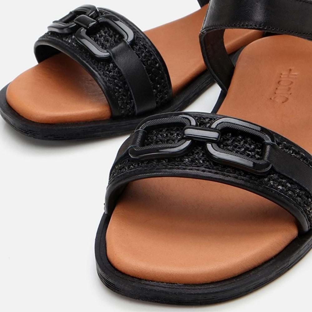 Düz Sandalet
